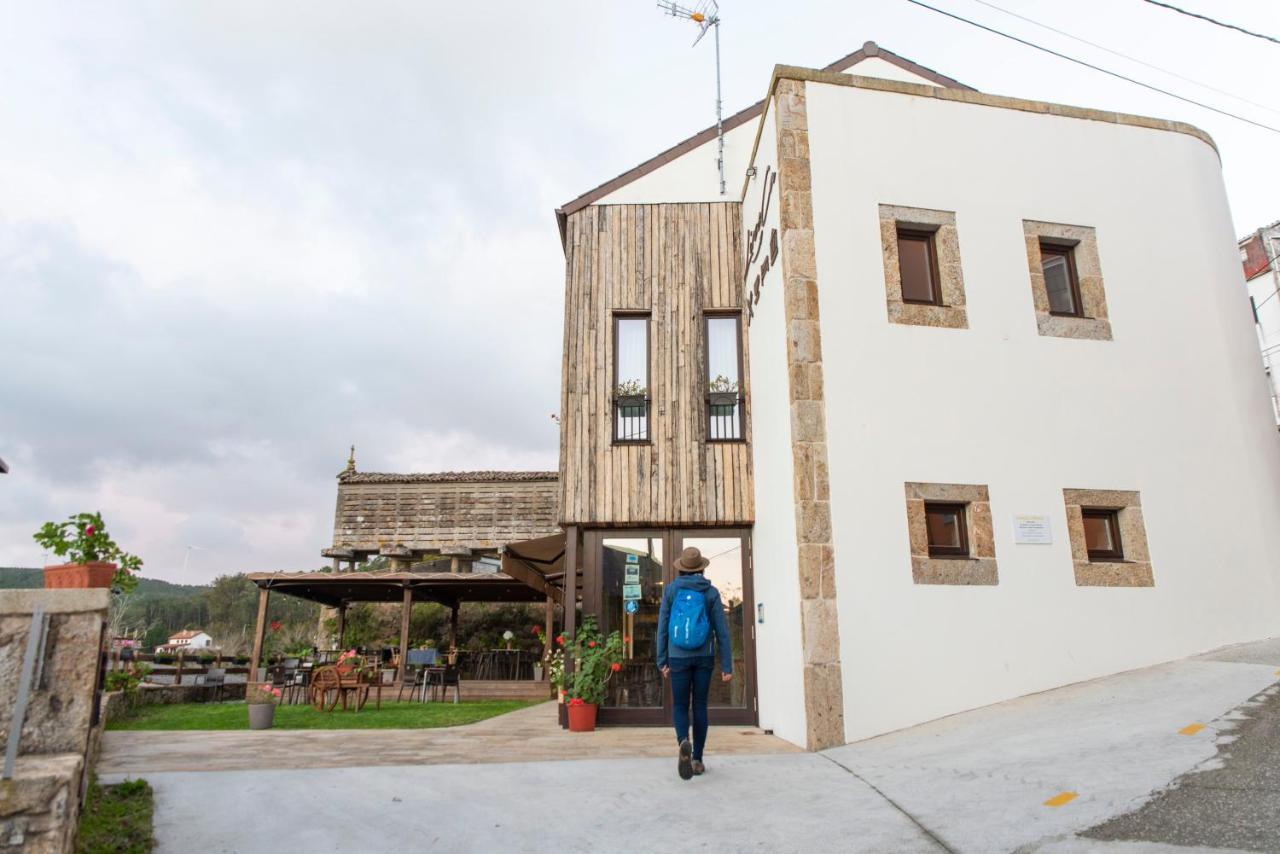 Gasthaus Liresca Exterior foto